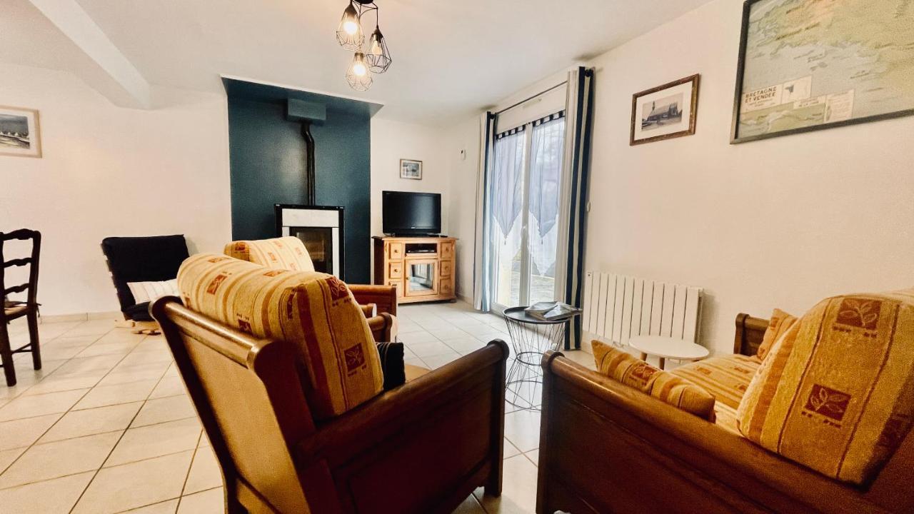 Maison Spacieuse A Deux Pas De La Plage Roscanvel Zewnętrze zdjęcie